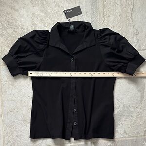 Bailey/ Size Med, black button dwn, nwt